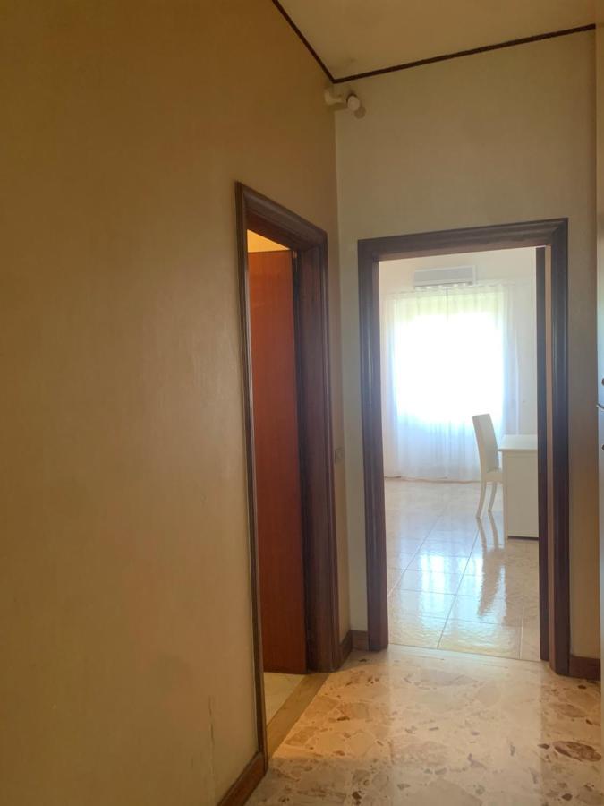 Porta Napoli Rooms Лече Екстериор снимка