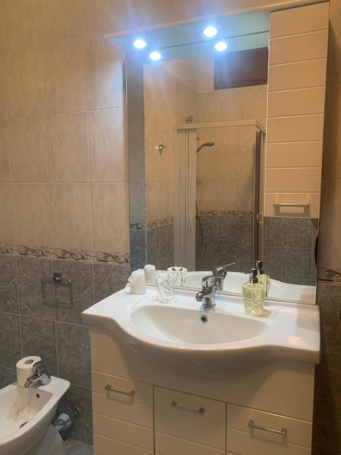 Porta Napoli Rooms Лече Екстериор снимка